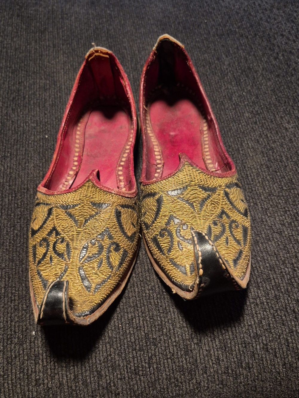 Gold Embroidered Women's Moccasin Flats - Pointed Toe